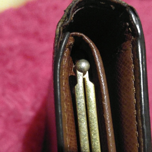 Louis Vuitton Viennois Bifold Wallet - Picture 7 of 8